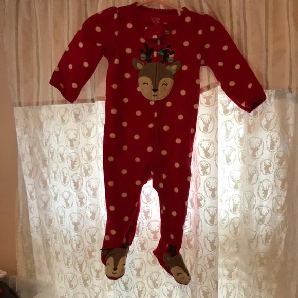 Holiday bundle ! 🎄 pajamas and soft slippers - Picture 2 of 7